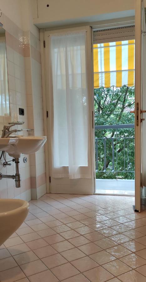 Hotel Villa Platani Riccione Exteriör bild