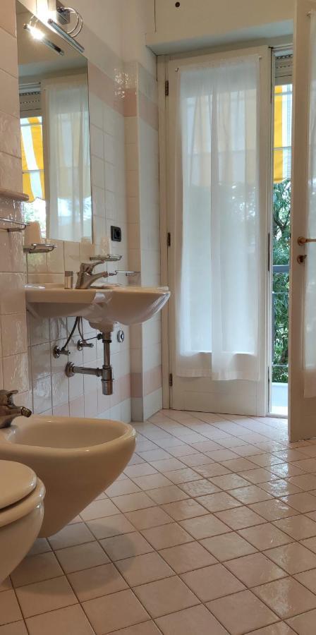 Hotel Villa Platani Riccione Exteriör bild